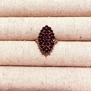 Vintage | Ring | Sterling Silver Garnet Ring